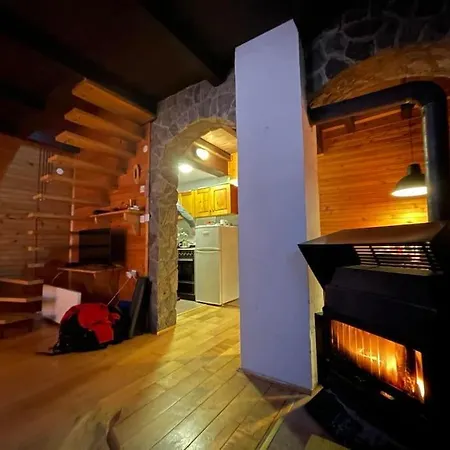 Planinska Kuca Savic, Сasa de vacaciones *